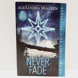 🍒4 for $20🍒 Never Fade Book 2 by Alexandra Bracken Teens Book Novel